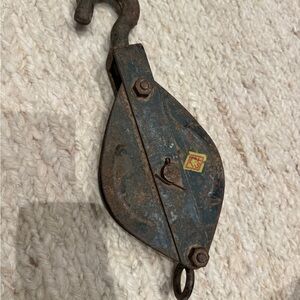 Antique Industrial Iron Pulley / w Hook - Rustic Farmhouse Decor - Vintage Barn